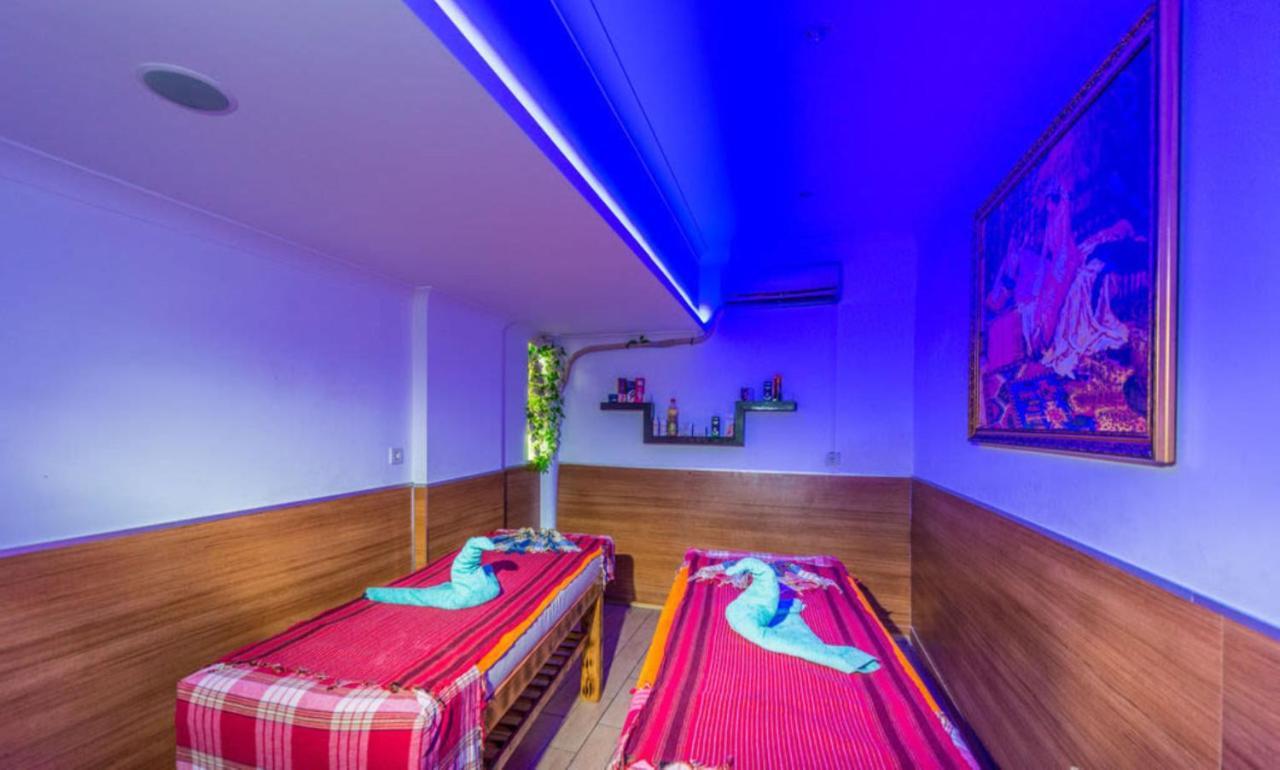 אלאניה Boulevard Otel מראה חיצוני תמונה